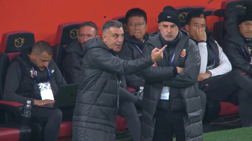 1-1ϺԺƣ˹򣬲еڣ˫ͻ