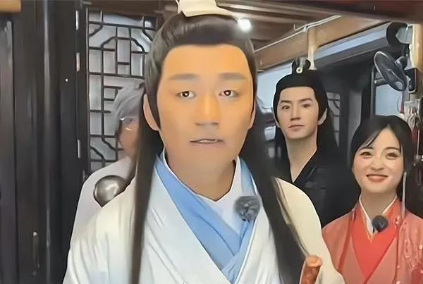 ǿݶ̣һֻپ䣬кҷ