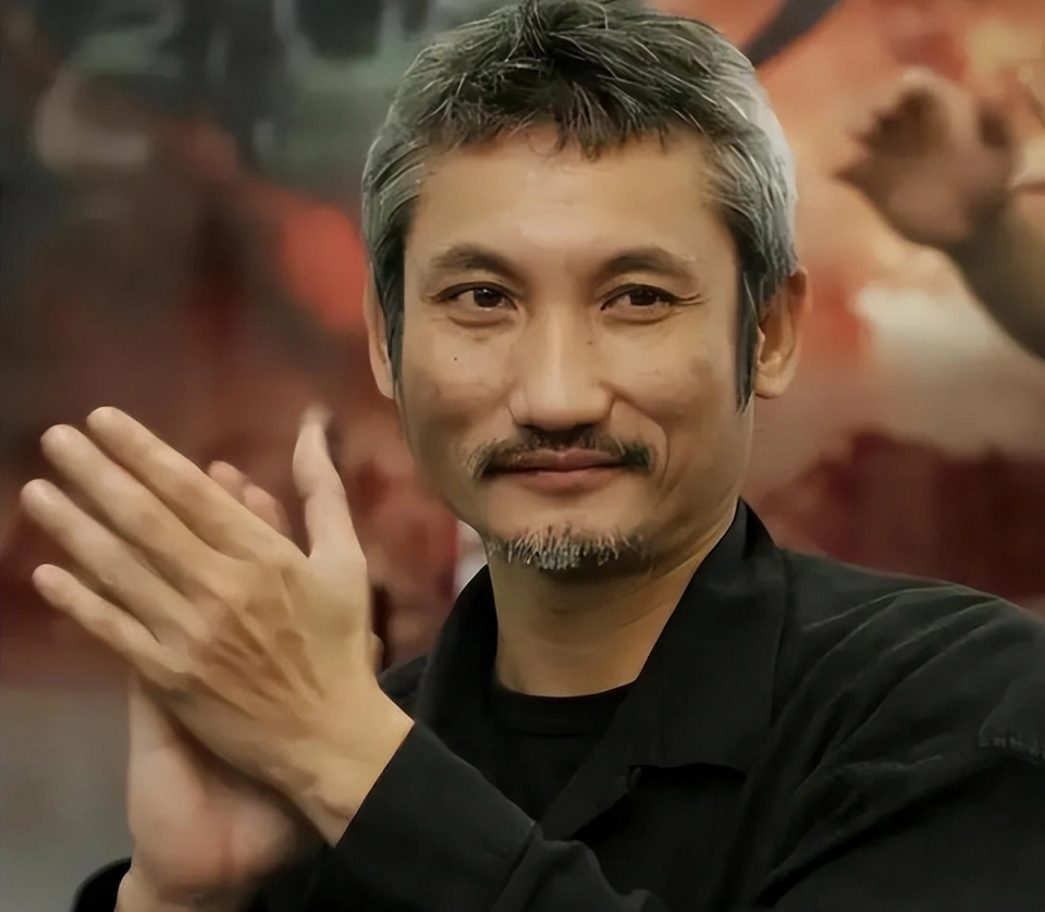 ŮƻУǰ޶˼ʮ꣬ŮСλ