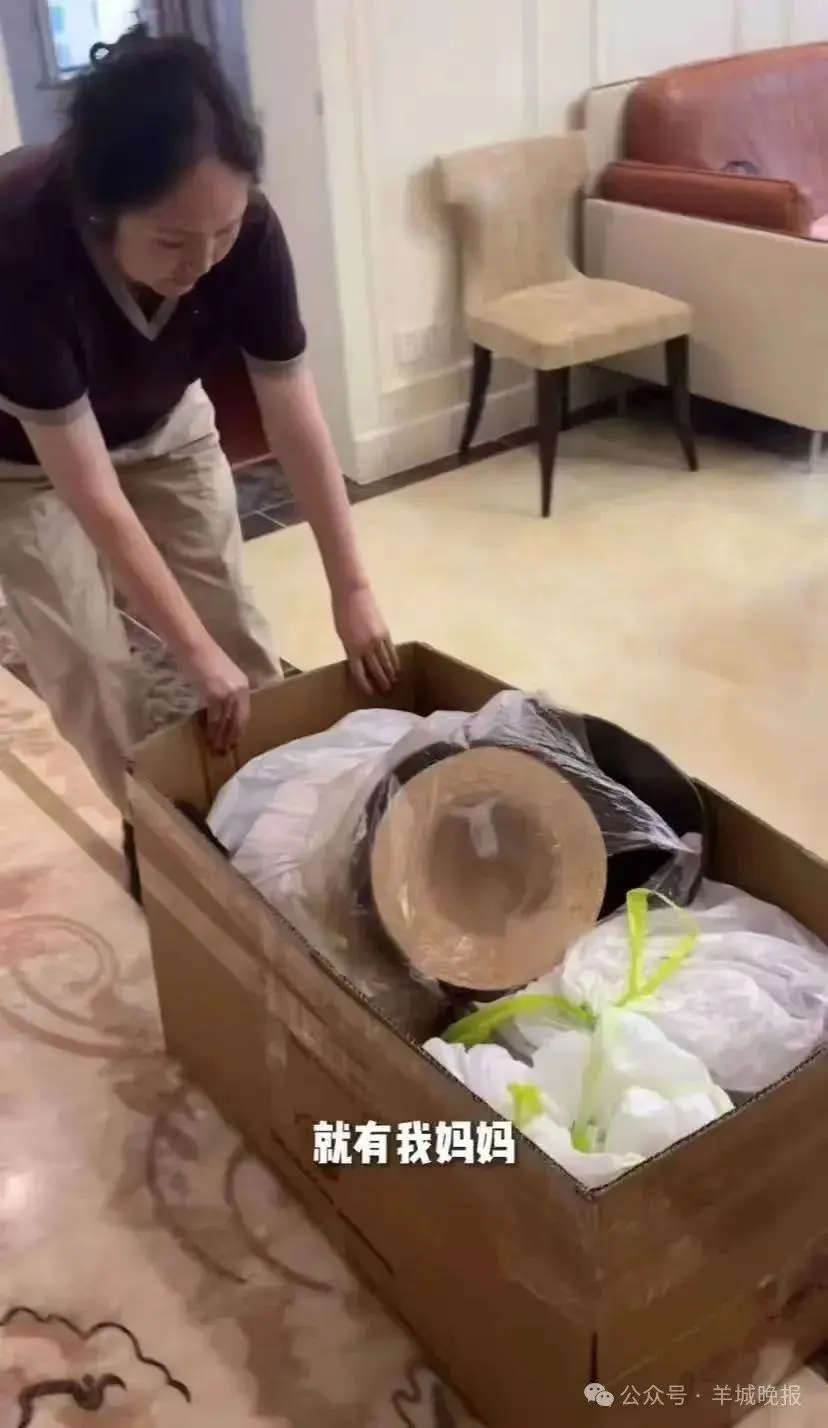 李亚鹏多次投资失败，妻子为缩减开支搬家