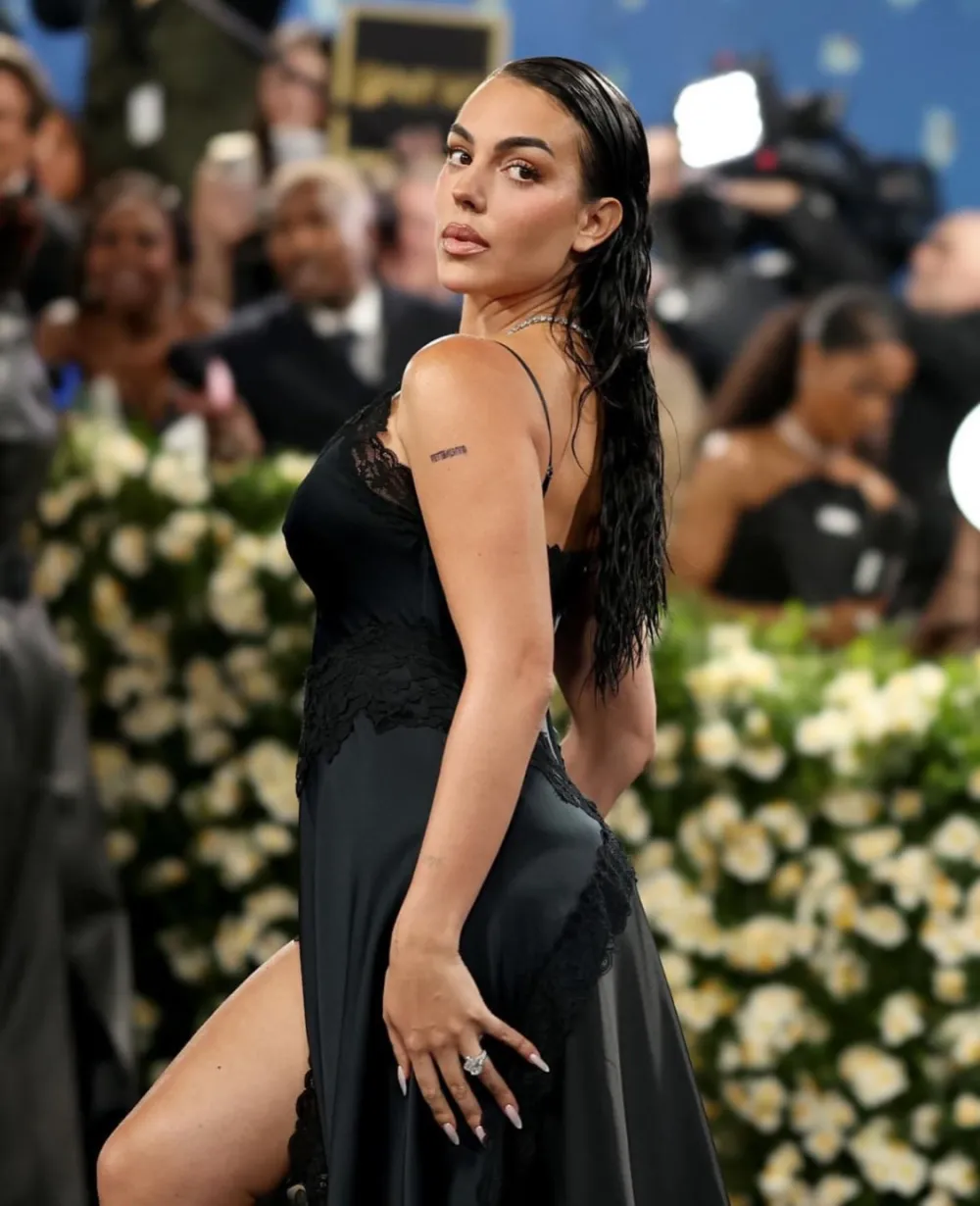 CŮMetGalaֻ˯ȹ飬볡ȴûƷζ