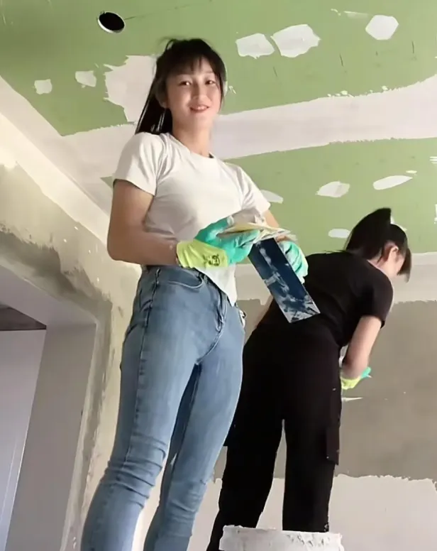25ŮȥػӦ漰˽͸¶