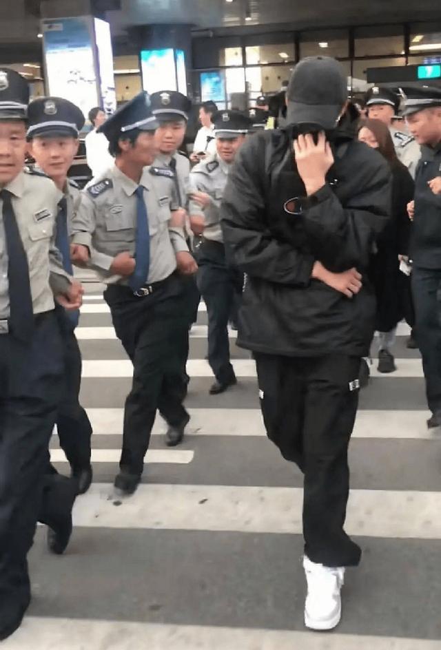 ǳָƣǸ߸ϵӣ治˴