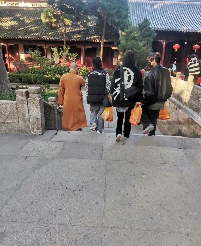ʫʫ˽ͬϴ͵Ľ