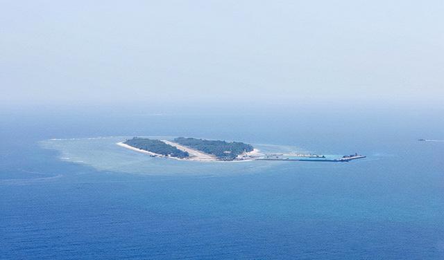 南海瓊臺礁:代價遠超黃巖島,倘若吹填,駐守可向南推進500公里